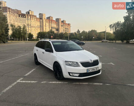 Белый Шкода Октавия, объемом двигателя 1.6 л и пробегом 295 тыс. км за 9990 $, фото 5 на Automoto.ua