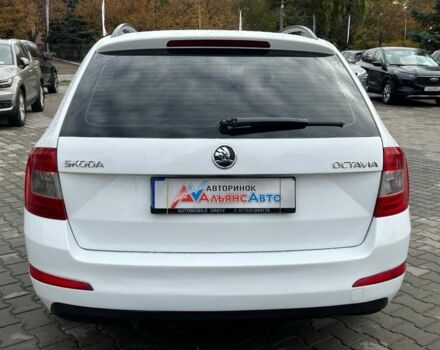 Білий Шкода Октавія, об'ємом двигуна 1.6 л та пробігом 274 тис. км за 8700 $, фото 5 на Automoto.ua