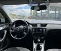 Белый Шкода Октавия, объемом двигателя 1.6 л и пробегом 260 тыс. км за 10800 $, фото 5 на Automoto.ua