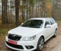 Белый Шкода Октавия, объемом двигателя 2 л и пробегом 223 тыс. км за 11800 $, фото 1 на Automoto.ua
