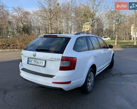 Белый Шкода Октавия, объемом двигателя 1.6 л и пробегом 280 тыс. км за 8950 $, фото 5 на Automoto.ua