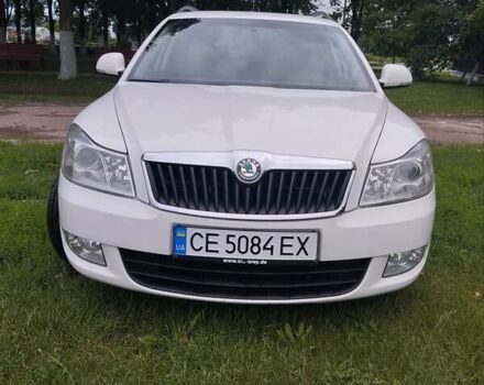 Белый Шкода Октавия, объемом двигателя 1.6 л и пробегом 282 тыс. км за 10450 $, фото 2 на Automoto.ua
