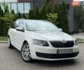 Білий Шкода Октавія, об'ємом двигуна 1.6 л та пробігом 335 тис. км за 10400 $, фото 1 на Automoto.ua