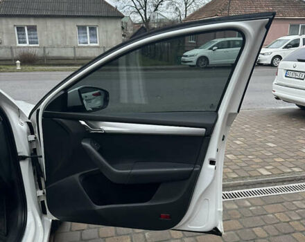 Белый Шкода Октавия, объемом двигателя 1.6 л и пробегом 330 тыс. км за 8000 $, фото 19 на Automoto.ua