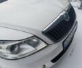 Белый Шкода Октавия, объемом двигателя 1.6 л и пробегом 330 тыс. км за 7800 $, фото 1 на Automoto.ua