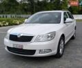 Белый Шкода Октавия, объемом двигателя 2 л и пробегом 240 тыс. км за 8250 $, фото 2 на Automoto.ua