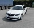 Белый Шкода Октавия, объемом двигателя 2 л и пробегом 230 тыс. км за 11200 $, фото 1 на Automoto.ua