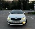 Білий Шкода Октавія, об'ємом двигуна 1.97 л та пробігом 232 тис. км за 9799 $, фото 4 на Automoto.ua