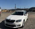 Белый Шкода Октавия, объемом двигателя 1.6 л и пробегом 295 тыс. км за 8750 $, фото 1 на Automoto.ua