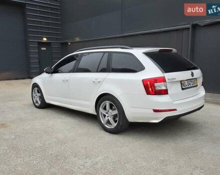 Белый Шкода Октавия, объемом двигателя 1.2 л и пробегом 170 тыс. км за 7200 $, фото 13 на Automoto.ua