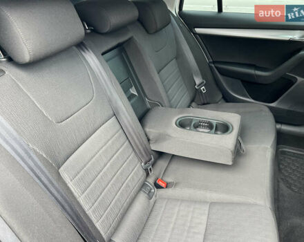 Белый Шкода Октавия, объемом двигателя 1.6 л и пробегом 261 тыс. км за 10400 $, фото 16 на Automoto.ua