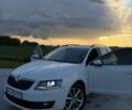 Білий Шкода Октавія, об'ємом двигуна 2 л та пробігом 299 тис. км за 11999 $, фото 1 на Automoto.ua