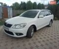 Белый Шкода Октавия, объемом двигателя 1.8 л и пробегом 125 тыс. км за 9900 $, фото 2 на Automoto.ua