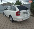 Белый Шкода Октавия, объемом двигателя 1.8 л и пробегом 125 тыс. км за 9900 $, фото 1 на Automoto.ua