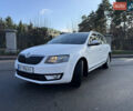 Белый Шкода Октавия, объемом двигателя 1.6 л и пробегом 280 тыс. км за 9500 $, фото 1 на Automoto.ua
