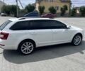 Белый Шкода Октавия, объемом двигателя 2 л и пробегом 230 тыс. км за 11200 $, фото 4 на Automoto.ua
