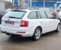 Білий Шкода Октавія, об'ємом двигуна 2 л та пробігом 328 тис. км за 8990 $, фото 6 на Automoto.ua