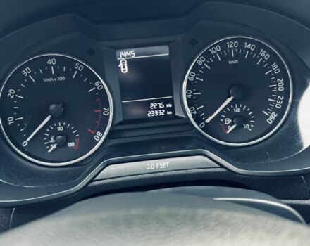 Белый Шкода Октавия, объемом двигателя 1.2 л и пробегом 23 тыс. км за 8900 $, фото 5 на Automoto.ua