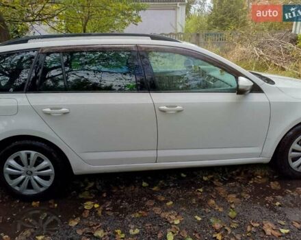 Білий Шкода Октавія, об'ємом двигуна 1.6 л та пробігом 249 тис. км за 11250 $, фото 5 на Automoto.ua