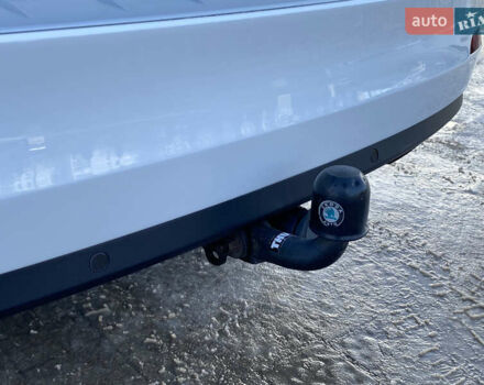 Белый Шкода Октавия, объемом двигателя 1.6 л и пробегом 236 тыс. км за 9799 $, фото 24 на Automoto.ua