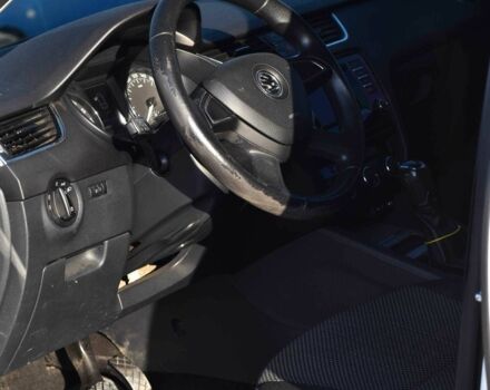 Шкода Октавия 2014 в Кривом Роге на Automoto.ua Белый Шкода Октавия, объемом двигателя 1.6 л и пробегом 304 тыс. км за 8999 $, фото 7 на Automoto.ua