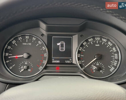 Білий Шкода Октавія, об'ємом двигуна 1.6 л та пробігом 204 тис. км за 11299 $, фото 53 на Automoto.ua