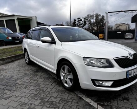 Білий Шкода Октавія, об'ємом двигуна 1.6 л та пробігом 285 тис. км за 244 $, фото 4 на Automoto.ua