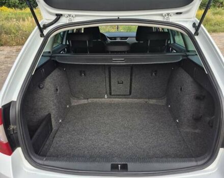 Білий Шкода Октавія, об'ємом двигуна 1.8 л та пробігом 182 тис. км за 11200 $, фото 3 на Automoto.ua