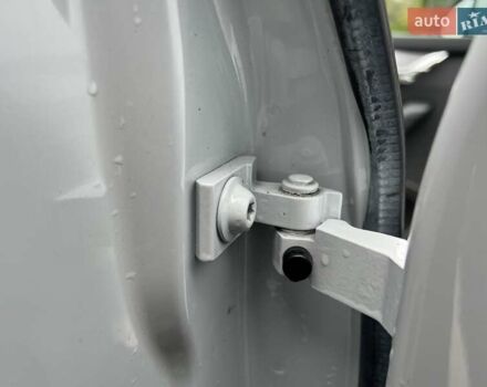 Белый Шкода Октавия, объемом двигателя 1.8 л и пробегом 182 тыс. км за 11650 $, фото 106 на Automoto.ua