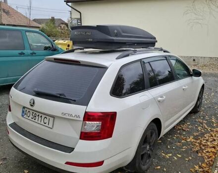 Білий Шкода Октавія, об'ємом двигуна 1.6 л та пробігом 256 тис. км за 11000 $, фото 4 на Automoto.ua