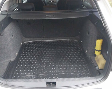 Белый Шкода Октавия, объемом двигателя 1.6 л и пробегом 340 тыс. км за 9500 $, фото 8 на Automoto.ua