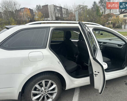 Белый Шкода Октавия, объемом двигателя 1.6 л и пробегом 232 тыс. км за 8800 $, фото 10 на Automoto.ua