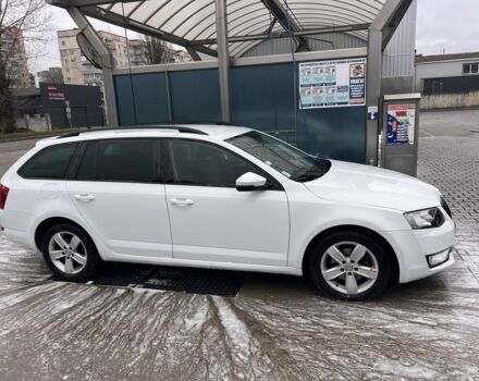 Белый Шкода Октавия, объемом двигателя 2 л и пробегом 285 тыс. км за 9500 $, фото 1 на Automoto.ua