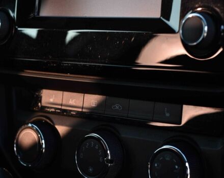 Шкода Октавия 2014 в Кривом Роге на Automoto.ua Белый Шкода Октавия, объемом двигателя 1.6 л и пробегом 304 тыс. км за 8999 $, фото 12 на Automoto.ua