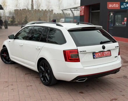 Белый Шкода Октавия, объемом двигателя 2 л и пробегом 230 тыс. км за 15300 $, фото 57 на Automoto.ua