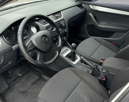 Белый Шкода Октавия, объемом двигателя 1.6 л и пробегом 394 тыс. км за 8500 $, фото 4 на Automoto.ua