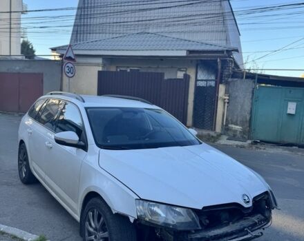 Белый Шкода Октавия, объемом двигателя 1.6 л и пробегом 311 тыс. км за 6600 $, фото 2 на Automoto.ua