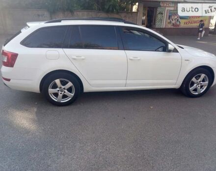 Шкода Октавия 2014 в Кропивницком (Кировограде) на Automoto.ua Белый Шкода Октавия, объемом двигателя 1.6 л и пробегом 290 тыс. км за 9100 $, фото 3 на Automoto.ua