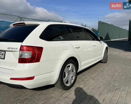 Белый Шкода Октавия, объемом двигателя 1.6 л и пробегом 248 тыс. км за 11500 $, фото 44 на Automoto.ua