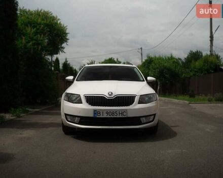 Белый Шкода Октавия, объемом двигателя 1.2 л и пробегом 253 тыс. км за 7500 $, фото 5 на Automoto.ua