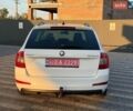 Белый Шкода Октавия, объемом двигателя 2 л и пробегом 252 тыс. км за 12000 $, фото 5 на Automoto.ua