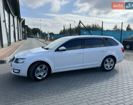 Білий Шкода Октавія, об'ємом двигуна 1.6 л та пробігом 248 тис. км за 10700 $, фото 17 на Automoto.ua