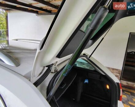 Белый Шкода Октавия, объемом двигателя 1.97 л и пробегом 225 тыс. км за 11300 $, фото 70 на Automoto.ua