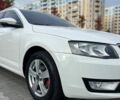 Белый Шкода Октавия, объемом двигателя 1.6 л и пробегом 260 тыс. км за 11000 $, фото 1 на Automoto.ua