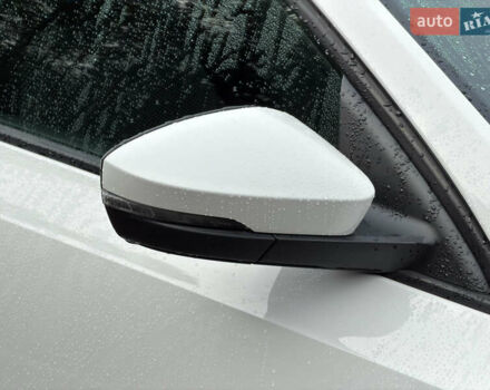 Білий Шкода Октавія, об'ємом двигуна 1.6 л та пробігом 204 тис. км за 11299 $, фото 20 на Automoto.ua