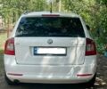 Білий Шкода Октавія, об'ємом двигуна 1.6 л та пробігом 180 тис. км за 9700 $, фото 1 на Automoto.ua