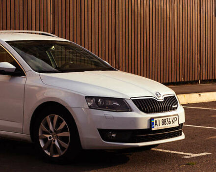 Белый Шкода Октавия, объемом двигателя 1.6 л и пробегом 295 тыс. км за 12500 $, фото 1 на Automoto.ua