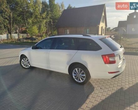 Белый Шкода Октавия, объемом двигателя 1.6 л и пробегом 251 тыс. км за 10800 $, фото 40 на Automoto.ua