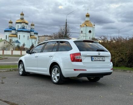 Белый Шкода Октавия, объемом двигателя 1.8 л и пробегом 158 тыс. км за 9500 $, фото 5 на Automoto.ua