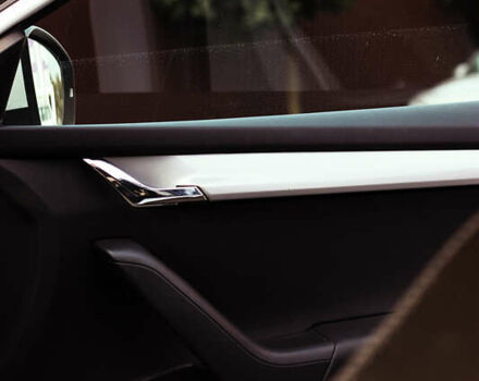 Белый Шкода Октавия, объемом двигателя 1.6 л и пробегом 295 тыс. км за 12500 $, фото 20 на Automoto.ua